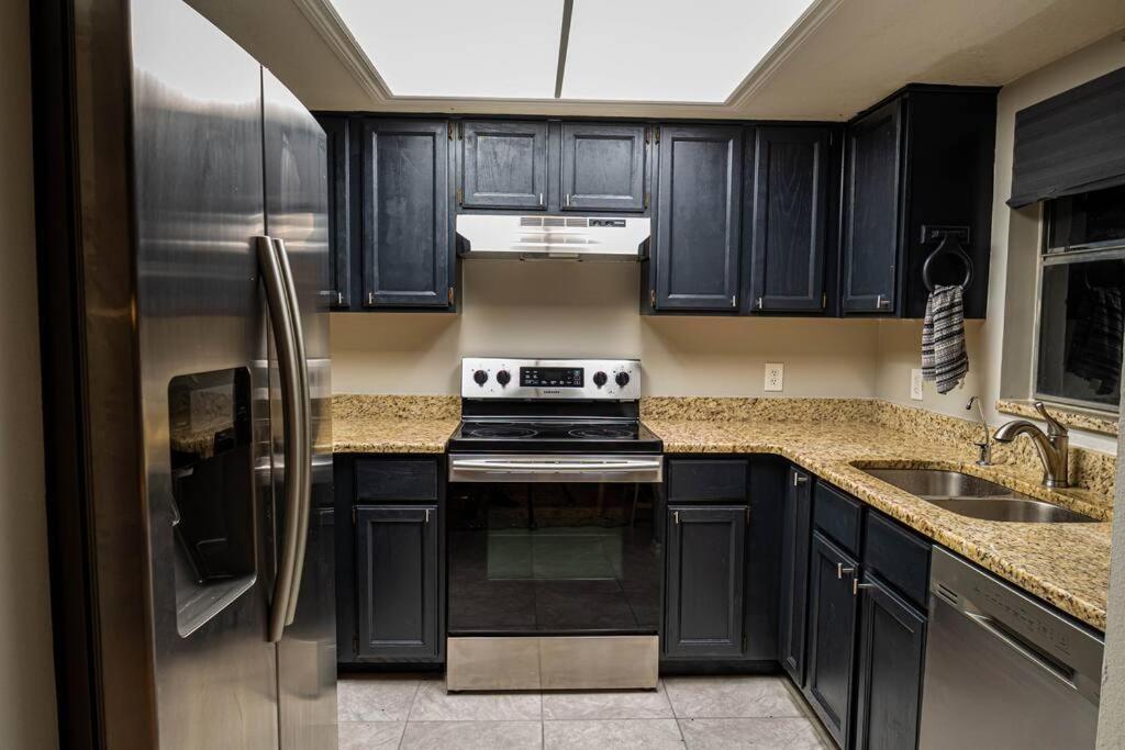 Renovated 3 Bedroom Home Near All Main Attractions Kissimmee Bagian luar foto